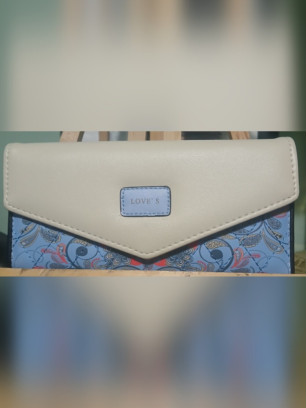 NWOT Love's Paisley Wallet